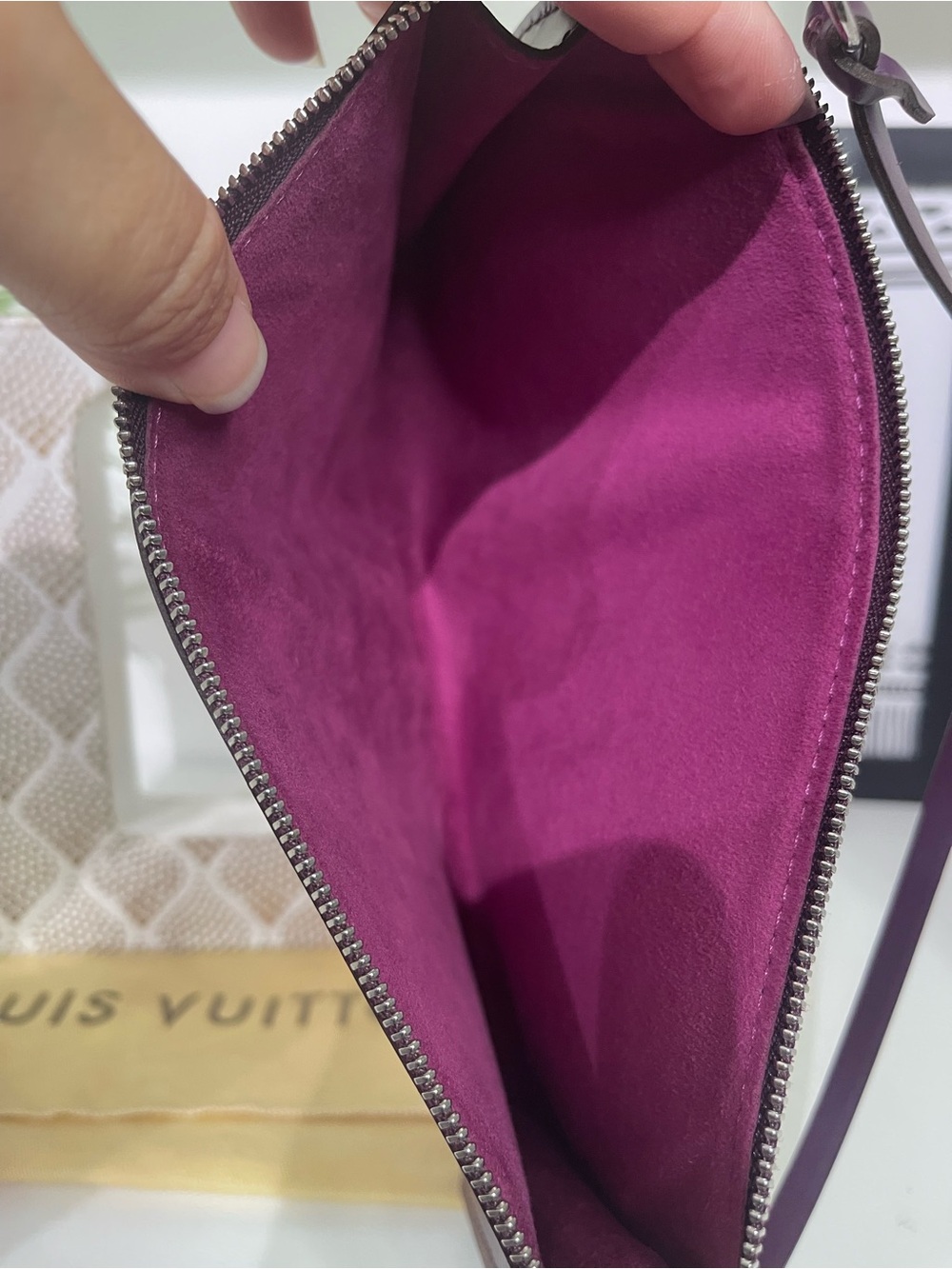Louis Vuitton Plum Epi Leather Pouchette - Picture 5 of 6